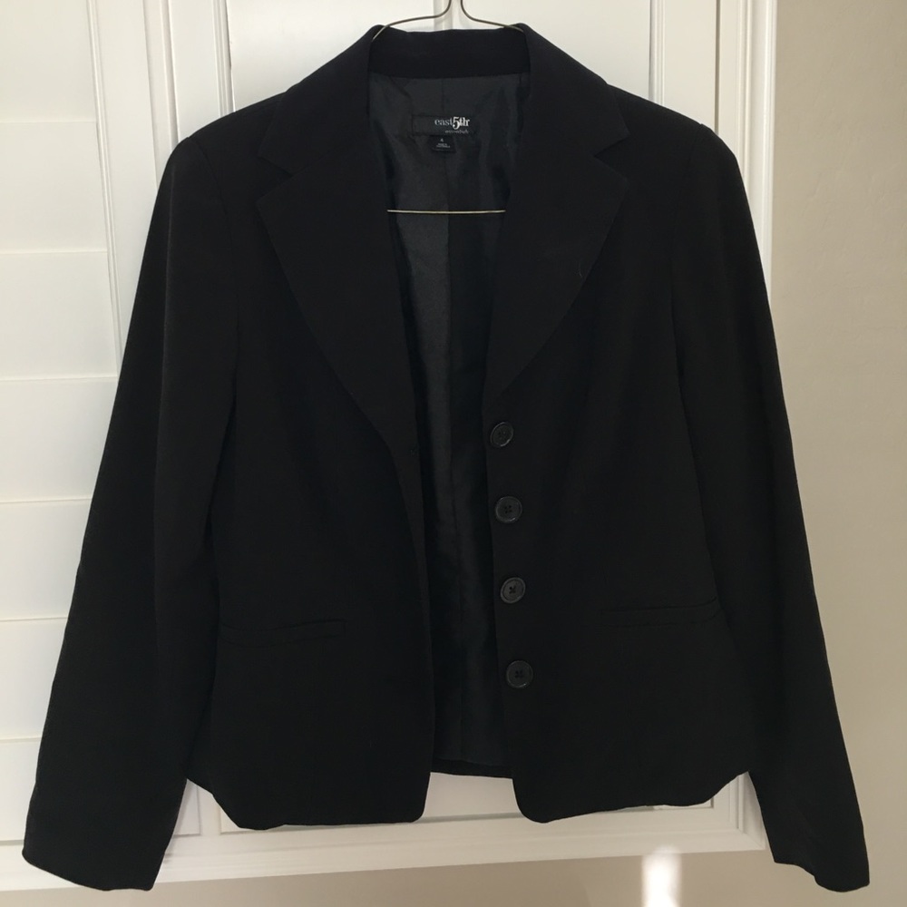Blazer - Picture 3 of 4